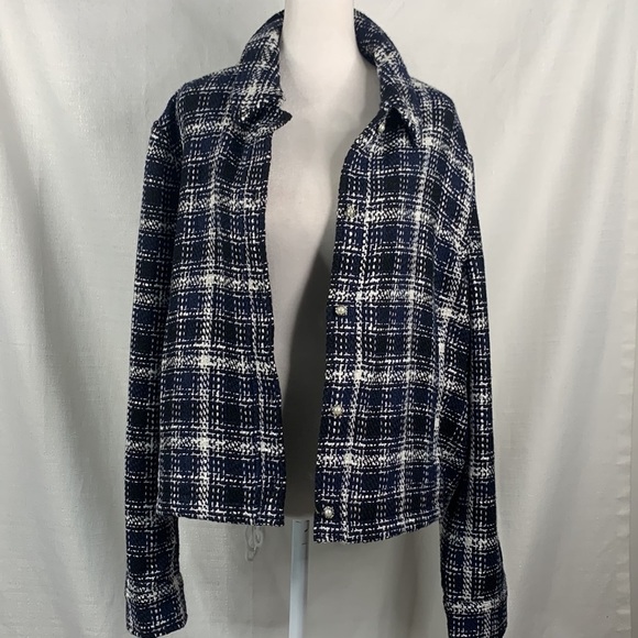 Express Black, Blue & White Cropped Tweed Embellished Shirt Jacket- NWT - Picture 4 of 17